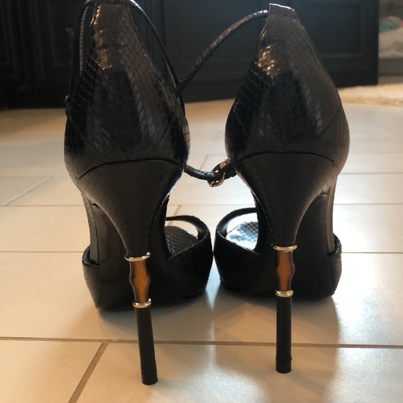 Gucci Black Snakeskin Heels with Bamboo Heel - Picture 2 of 4
